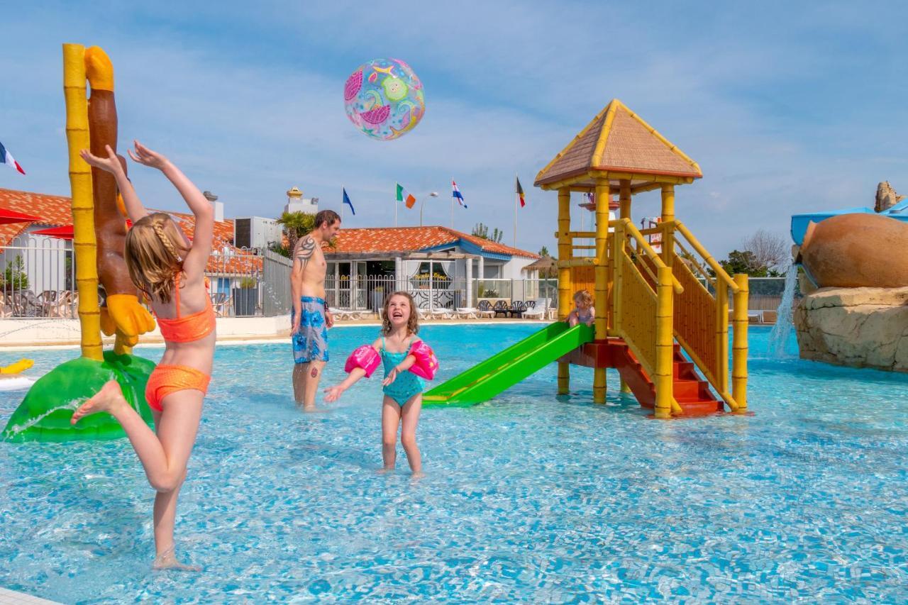 Camping Paradis Sol A Gogo Hotel Saint-Hilaire-de-Riez ภายนอก รูปภาพ